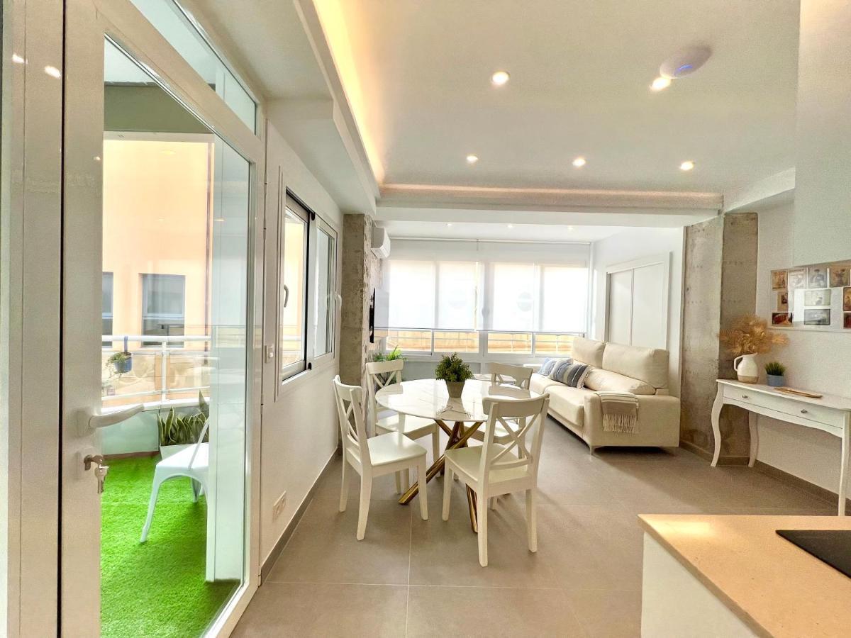 מאלגה Malagueta Beach III & Terrace By Ele Apartments מראה חיצוני תמונה
